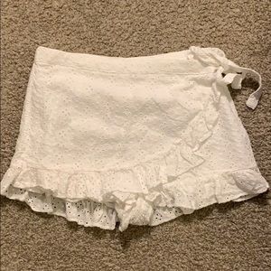 Forever 21 eyelet skort